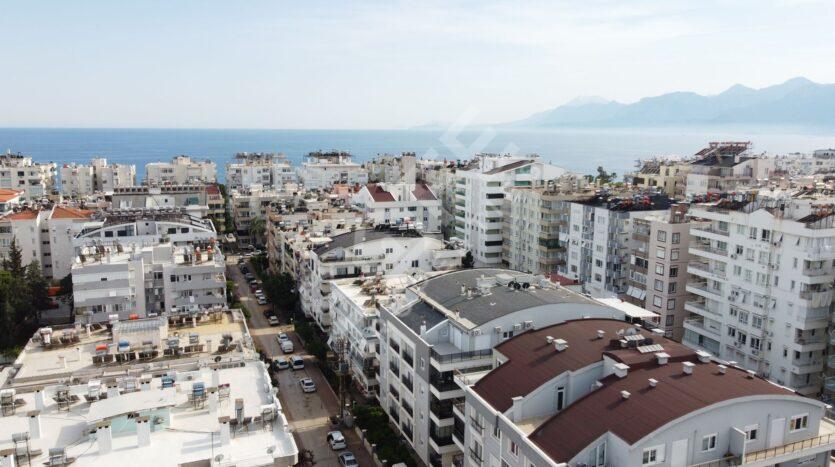 Luxury 2+1 Apartment Only 300 Meters from the Sea in Bahçelievler, Muratpaşa, Antalya