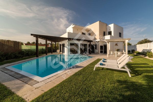 Luxury Investment Opportunities in Villas for Sale in Antalya